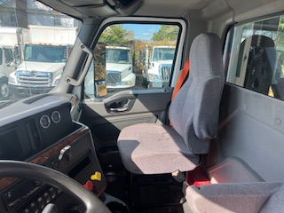 2019 INTERNATIONAL LT625 - Image 23